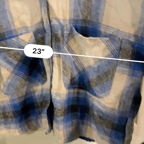Ci sono blue and white plaid button up cropped - Picture 4 of 7